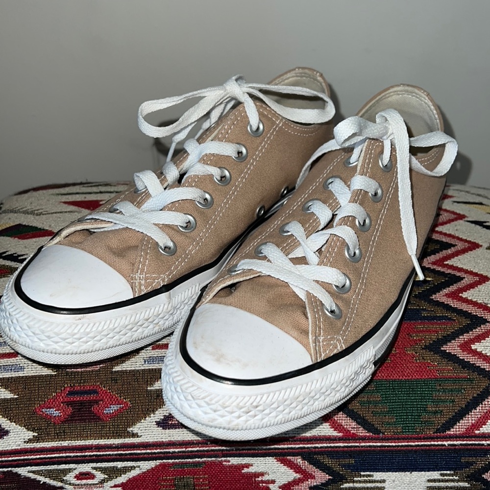 Converse Low Top Lace Sneakers